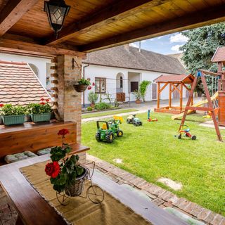 Varázsfészek Vendégház Majs (3)