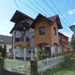 Edit Mama Apartmanja Balatonboglár (2)