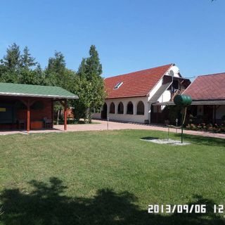 Fenyves Apartman Balatonfenyves (2)