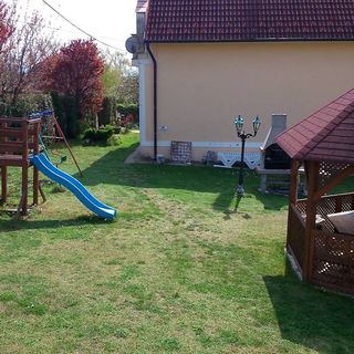 Rádi Apartmanház Gyenesdiás (3)