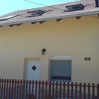 Beatrix Apartmanház Balatonrendes (4)