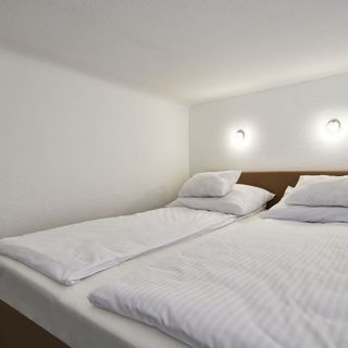 Heart Of Downtown Apartment Budapest (4)