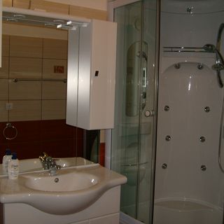 Híd-ház Alsónána (3)