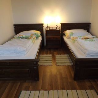 Nagybajcsi Körtefa Vendégház-Apartmanok (4)