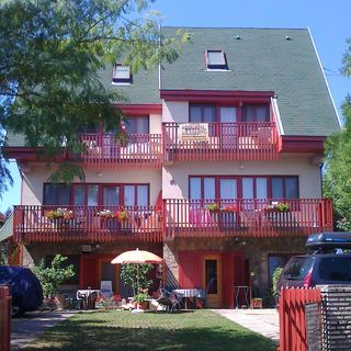 Honig Haus Apartmanház Zalakaros (2)