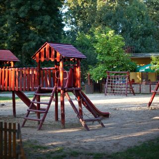 Liget Fürdő Vendégszobák Gyomaendrőd (3)