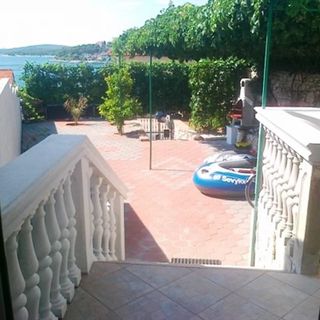 Judit Apartmanház Tisno (4)