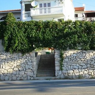 Judit Apartmanház Tisno (5)