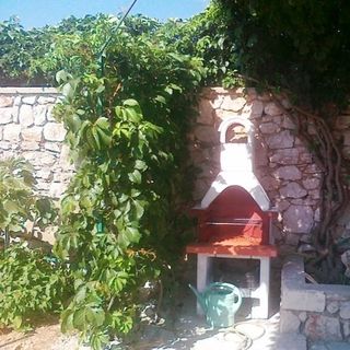 Judit Apartmanház Tisno (2)