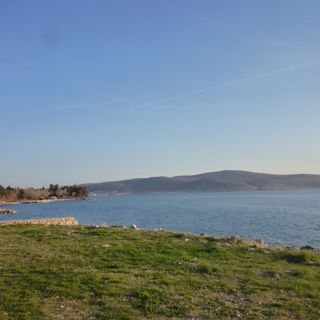 Apartmani Bili Starigrad (2)