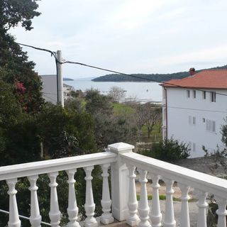 Lupic Apartmani Rab (2)