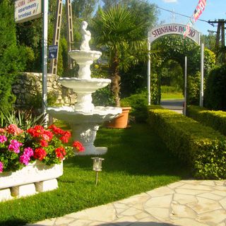 Steinhaus Bed & Breakfast Keszthely (2)