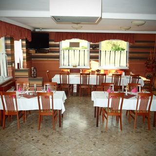 Romantik Panzió Tatabánya (2)