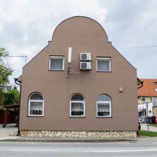 Fitt Magánszálláshely Sásd (3)