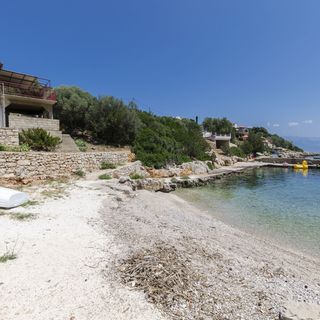 Apartments Davorka Gdinj (2)