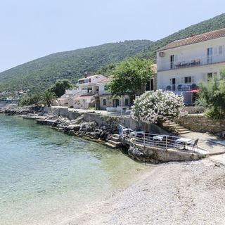 Apartments Davorka Gdinj (4)