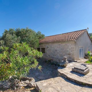 House Petar Kneža (2)