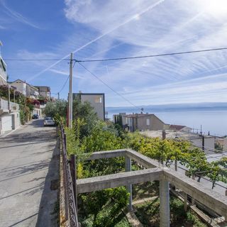 Apartment and Rooms Tatjana Omis (3)