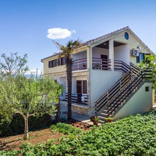 Apartment Šime Nin (3)