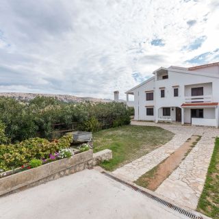 Apartments Mate Pag (5)