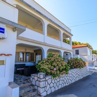 Apartments Marina Lopar (5)