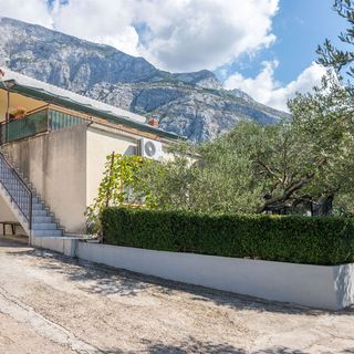 Apartments Josip Makarska (5)