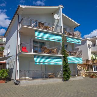 Apartments Jure Okrug Gornji (5)