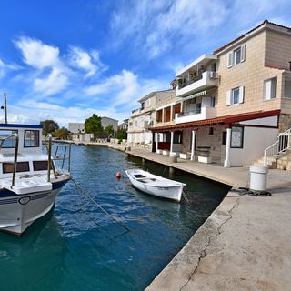 Apartments Bety Dugi Rat (4)