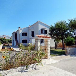 Apartments Rajko Pag (3)