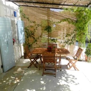 House Elena Lindar (3)