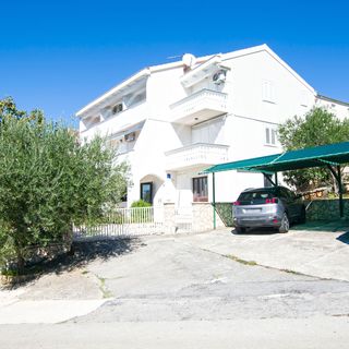 Apartments Josip Sv. Petar (2)