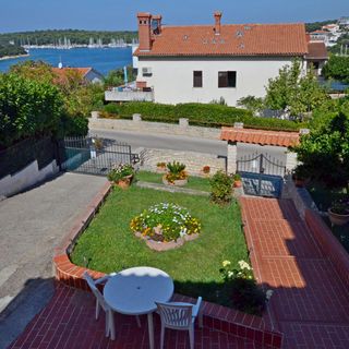 Apartments and Rooms Viktorija Pjescana Uvala (3)