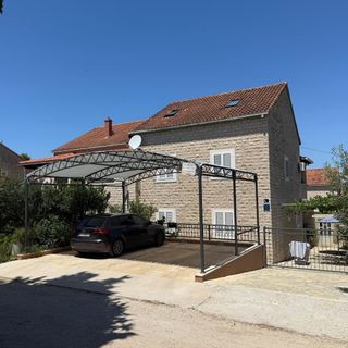 Apartments Jakov Mirca (2)