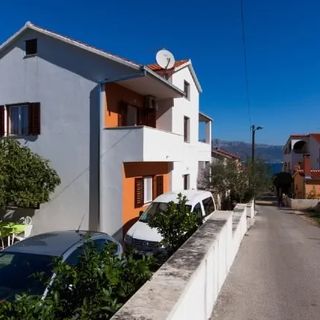 Apartments Josip Slatine (2)