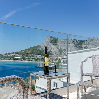 Apartment Sreta Omis (2)