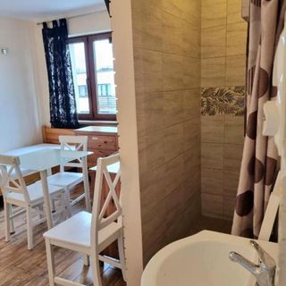 Hostel Rumiankowy Wrocław (2)