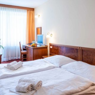 Lázeňský dům Poľana Brusno (2)