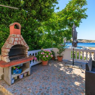 Apartments Albina Lopar (5)