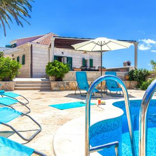 Villa Mir Vami Sumartin Brac Island (5)