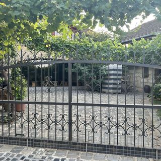 Buzál-Mórocza Pincészet és Szálláshely Etyek (4)