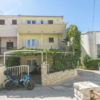 Apartments Glorija Rogoznica (2)