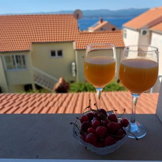 Apartments Karlo Bol (4)