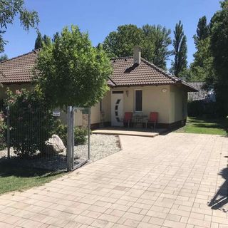 Liget Nyaraló Balatonföldvár (3)