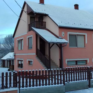 Gyöngyvirág Apartman Kehidakustány (3)