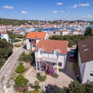 Apartment Lavanda Jezera (4)