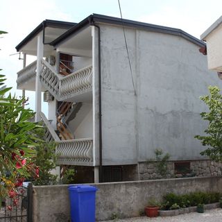 Apartmanok Parkolóhellyel Starigrad, Paklenica - 6618 Starigrad (3)