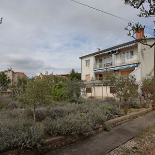 Apartmanok Parkolóhellyel Punat, Krk - 5410 Punat (3)