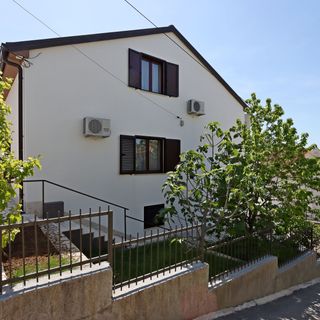 Apartmanok és Szobák Parkolóhellyel Selce, Crikvenica - 2362 Selce (3)