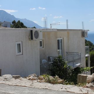 Apartmanok és Szobák Parkolóhellyel Brela, Makarska - 6895 Brela (3)