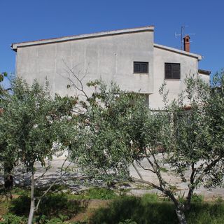 Apartmanok Parkolóhellyel Pula - 7681 (3)